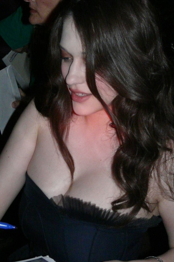 Kat Dennings - an example of a celebrity with 34DD boobs