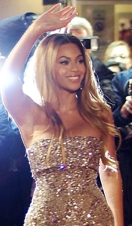 Beyonce - an example of a celebrity with 36C breasts