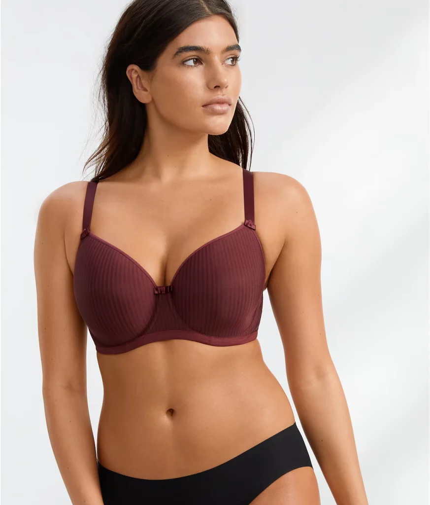 Idol Balcony T-Shirt Bra - another great bra for close set breasts